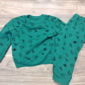 Boys Green football themed outfit size 18 months